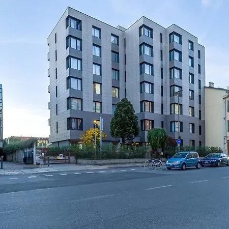 Apartment Guesthost - San Salvario & Porta Nuova Modern Mini Turin